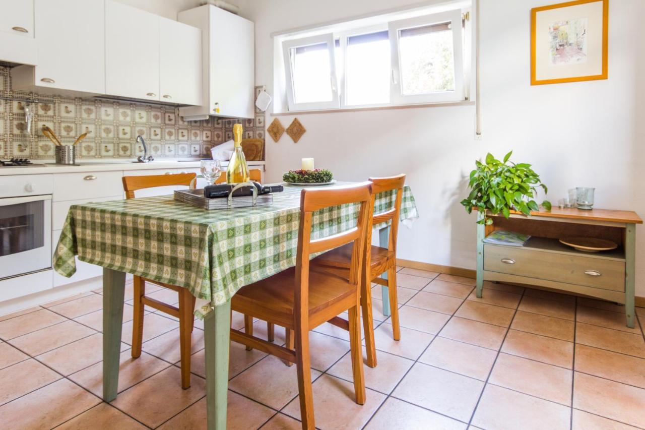 Casa Irina Lägenhet Riva del Garda Exteriör bild
