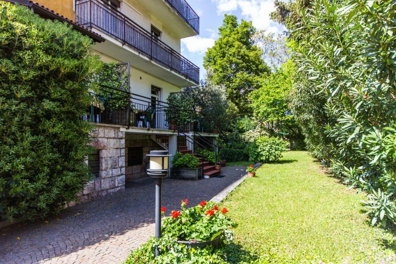 Casa Irina Lägenhet Riva del Garda Exteriör bild